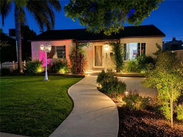 6313 Willowcrest Avenue, North Hollywood, CA 91606