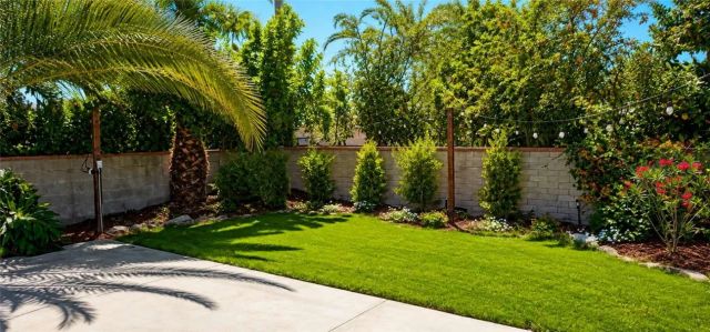 6313 Willowcrest Avenue, North Hollywood, CA 91606