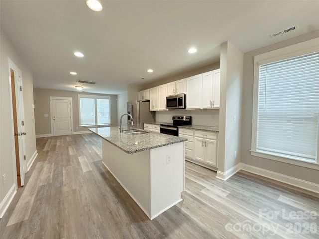 807 McArthur Avenue, Charlotte, NC 28206