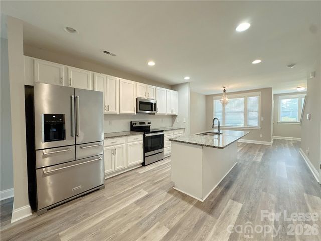 807 McArthur Avenue, Charlotte, NC 28206