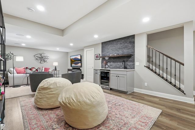 4154 Cavanaugh Drive, Medina, MN 55340