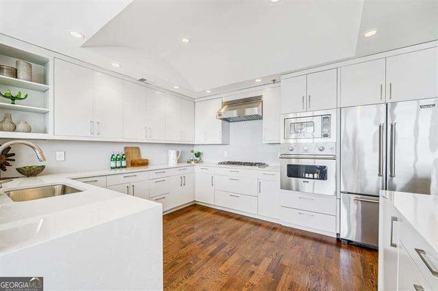 2881 Peachtree Road NE 2405, Atlanta, GA 30305