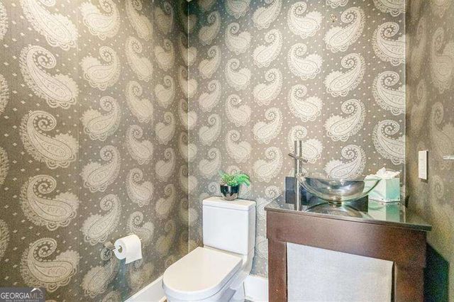 2881 Peachtree Road NE 2405, Atlanta, GA 30305