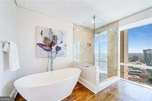 2881 Peachtree Road NE 2405, Atlanta, GA 30305