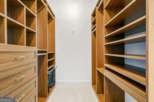 2881 Peachtree Road NE 2405, Atlanta, GA 30305