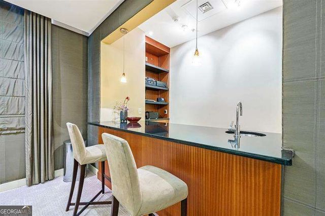 2881 Peachtree Road NE 2405, Atlanta, GA 30305