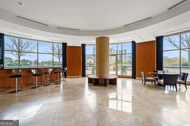 2881 Peachtree Road NE 2405, Atlanta, GA 30305