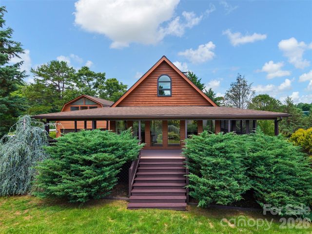 7 Hope Lane, Weaverville, NC 28787