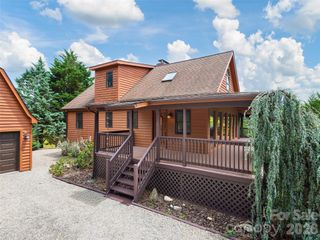 7 Hope Lane, Weaverville, NC 28787