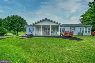 576 BENT PINE CIR, New Hope, PA 18938