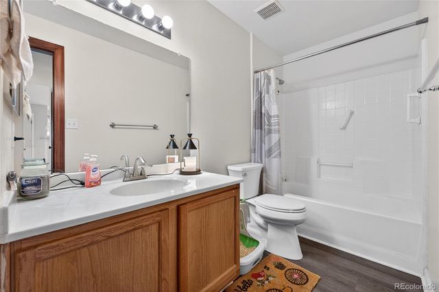 8406 Pebble Creek Way 204, Highlands Ranch, CO 80126