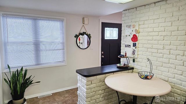 10 Darrow Court, South Brunswick, NJ 08824