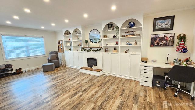 10 Darrow Court, South Brunswick, NJ 08824