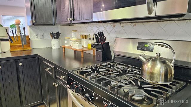 10 Darrow Court, South Brunswick, NJ 08824