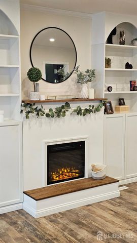 10 Darrow Court, South Brunswick, NJ 08824