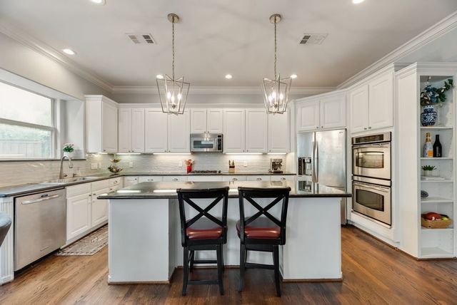 5736 Goodwin Avenue, Dallas, TX 75206