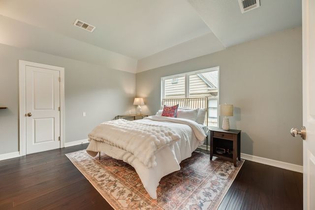 5736 Goodwin Avenue, Dallas, TX 75206
