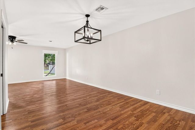 5037 Moultrie Dr, Corpus Christi, TX 78413