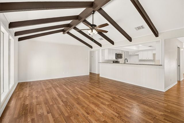 5037 Moultrie Dr, Corpus Christi, TX 78413