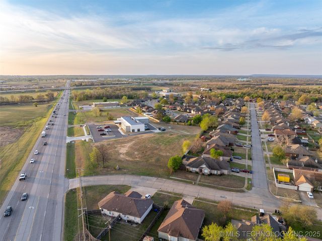 1 E Hwy 51, Broken Arrow, OK 74014