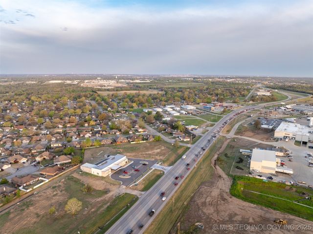 1 E Hwy 51, Broken Arrow, OK 74014