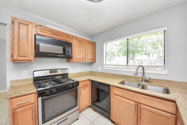 16006 Autumn Falls Lane, Houston, TX 77095