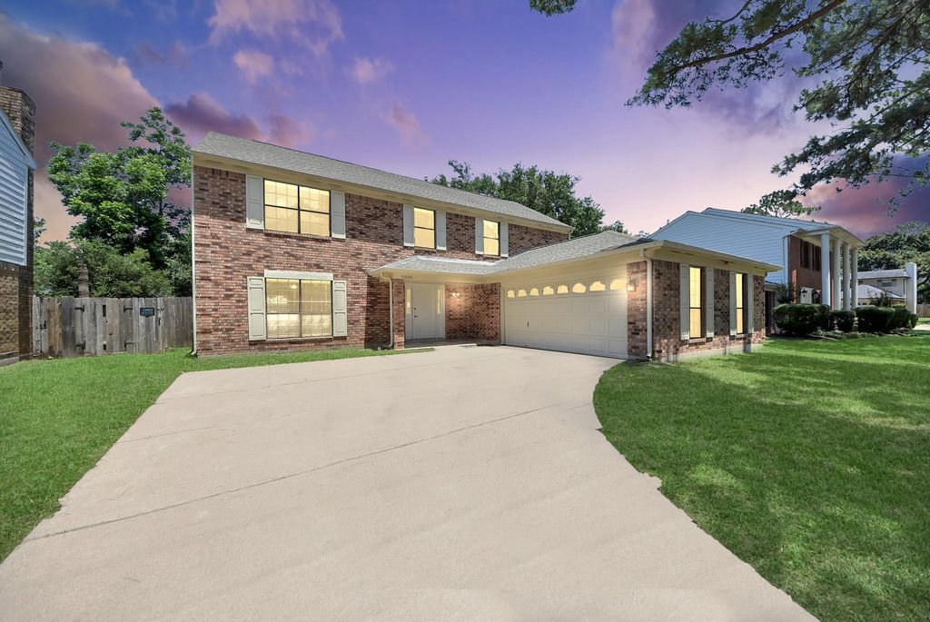 16006 Autumn Falls Lane, Houston, TX 77095