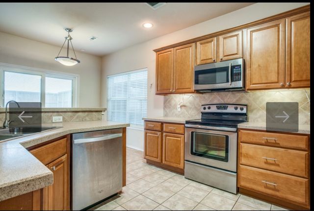 187 Castleridge Drive B, Little Elm, TX 75068