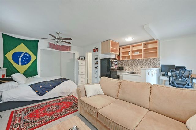 1103 Kenwood Ave A, Austin, TX 78704