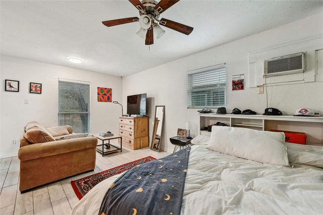 1103 Kenwood Ave A, Austin, TX 78704