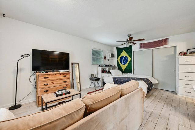 1103 Kenwood Ave A, Austin, TX 78704