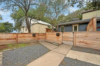 1103 Kenwood Ave A, Austin, TX 78704
