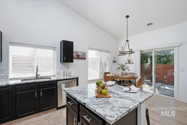 7529 W Middle Fork, Boise, ID 83709