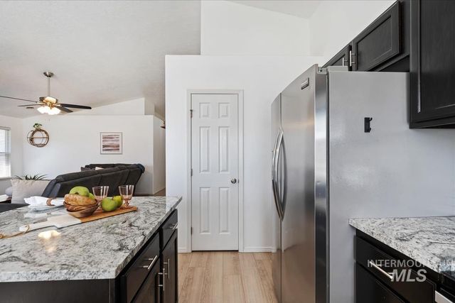 7529 W Middle Fork, Boise, ID 83709