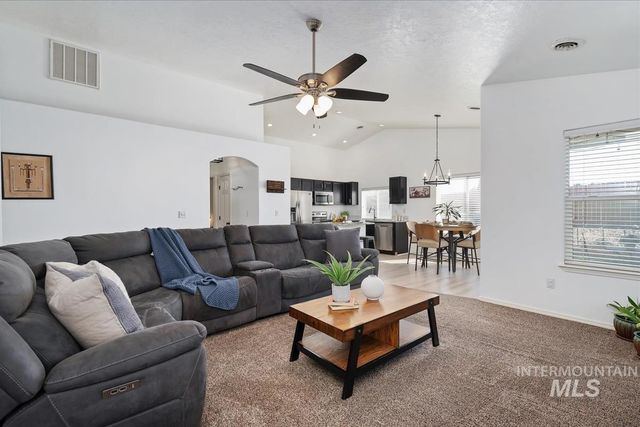 7529 W Middle Fork, Boise, ID 83709