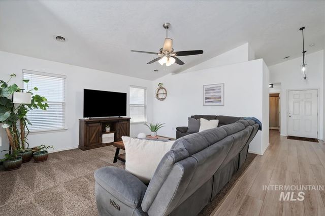 7529 W Middle Fork, Boise, ID 83709