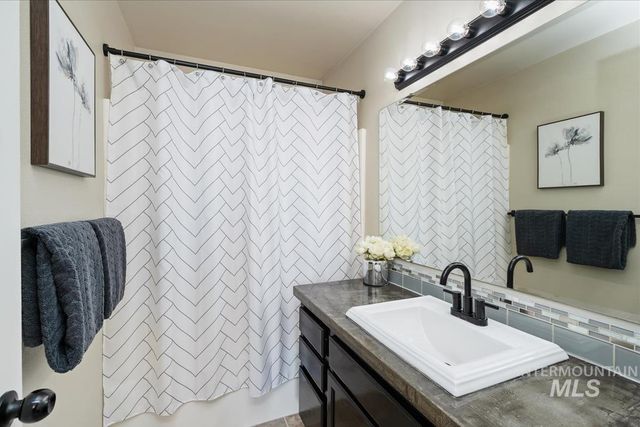 7529 W Middle Fork, Boise, ID 83709