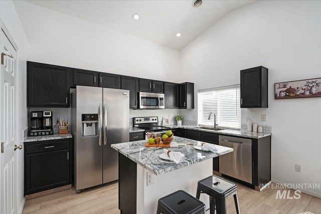 7529 W Middle Fork, Boise, ID 83709