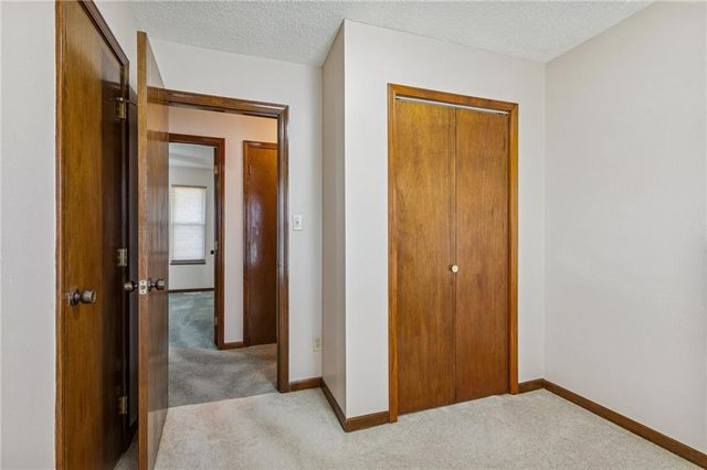 900 Shiloh Court, Liberty, MO 64068