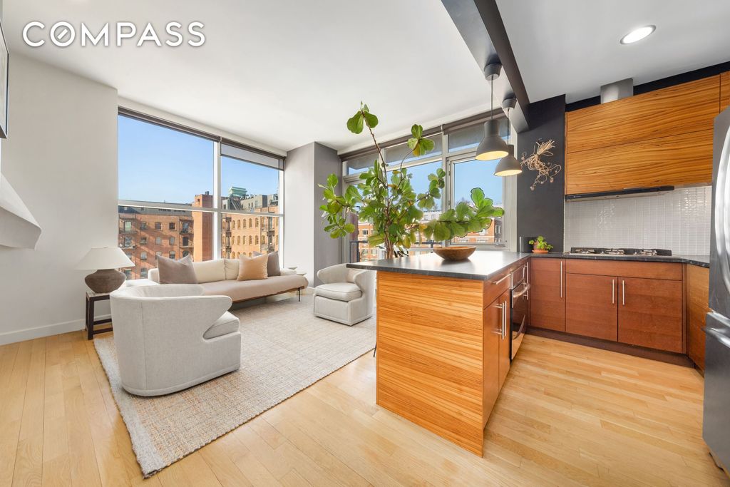 1124 31st Ave Apt 5A, New York City, NY 11106