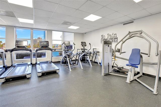 19195 NE 36th Ct 1706, Aventura, FL 33180