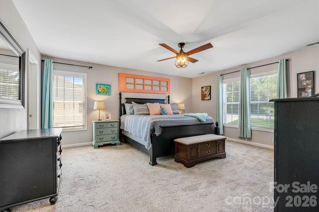 3353 48th Avenue Lane NE, Hickory, NC 28601
