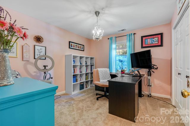 3353 48th Avenue Lane NE, Hickory, NC 28601