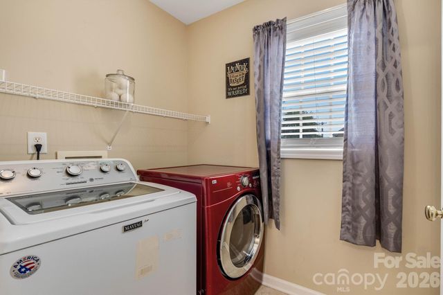 3353 48th Avenue Lane NE, Hickory, NC 28601
