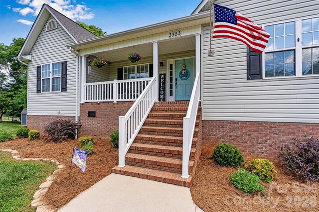 3353 48th Avenue Lane NE, Hickory, NC 28601