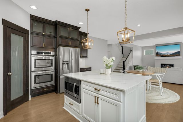 20377 Hampton Court, Lakeville, MN 55044