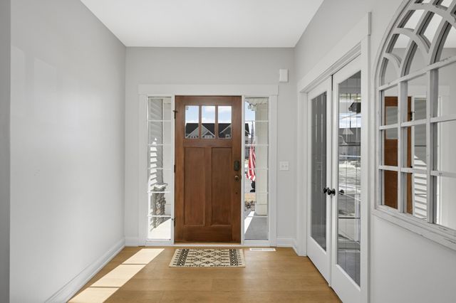 20377 Hampton Court, Lakeville, MN 55044