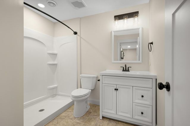 20377 Hampton Court, Lakeville, MN 55044