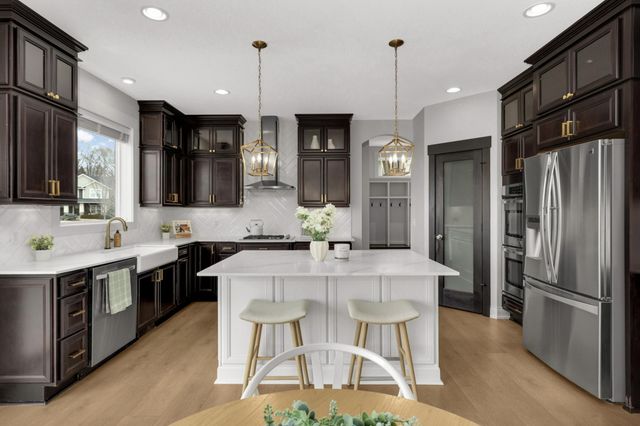 20377 Hampton Court, Lakeville, MN 55044