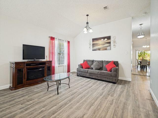 5032 Coral Cove, Denton, TX 76210